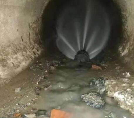 郊区市政管道清淤